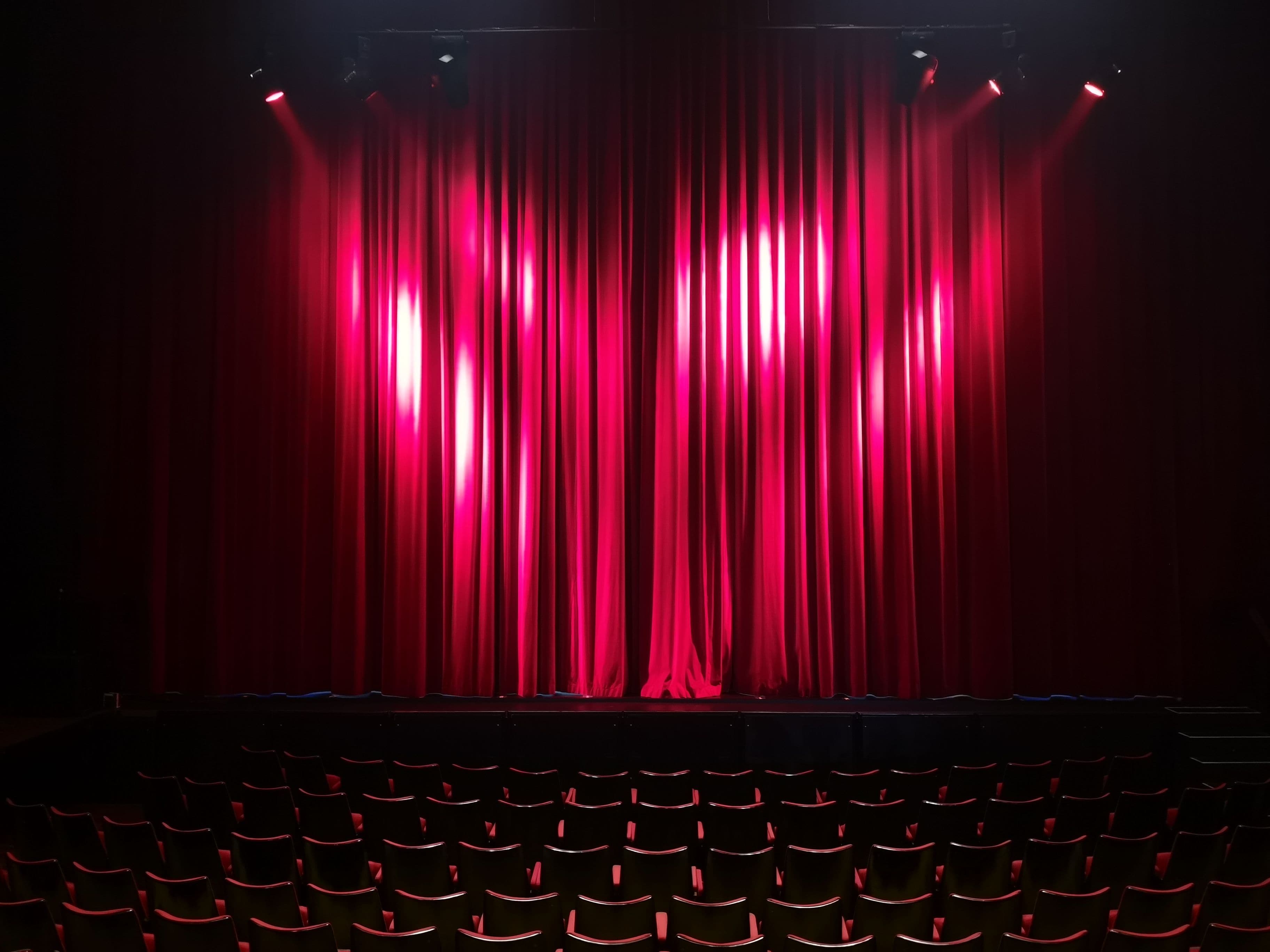 Pulling the Curtain Down: When you know you know